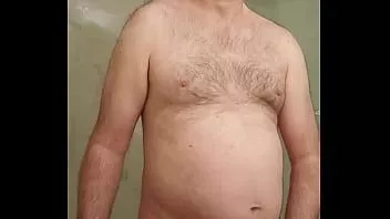 चलाएँ न्यूड मार्टिन लैवल्ली mastubates, ejaculates and खाती उनके स्पर्म साथ उसके 8 इंच डिल्डो