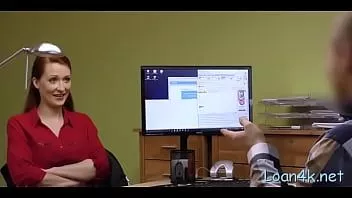 Odtwórz Spragniona seksu doskonałość rozkoszuje się pyszną mięsną bazooką