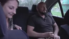 play Alman Genç Sert Açık Havada Taksi Karşılaşmasında Yaramaz Olur