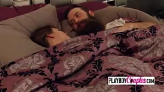 Afspelen Swingersorgie: verbindingen opbouwen in een tv-show