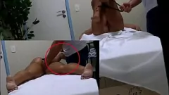 Putar Tertangkap Tangan Merah: Salomo Panas dan Bebelzinha Tidak Dikenal