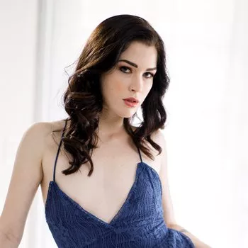 Pornoster Evelyn Claire