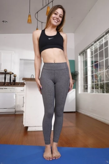 قناة Avery Cristy